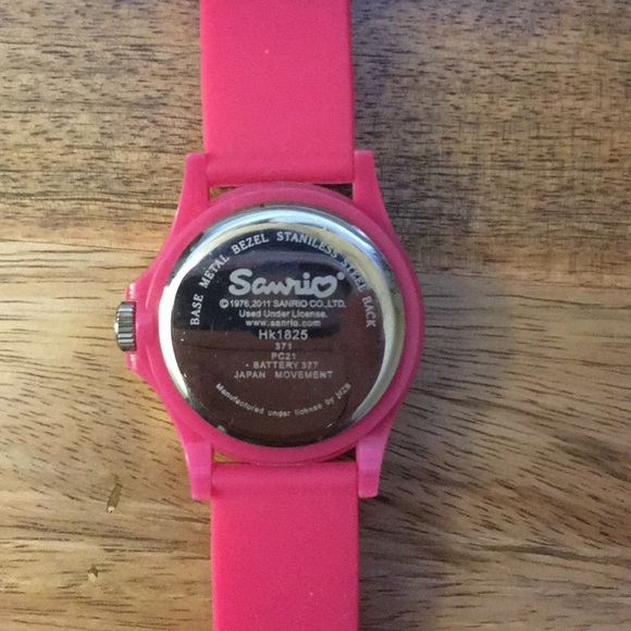 Hello Kitty pink Sanrio Watch - Picture 4 of 6